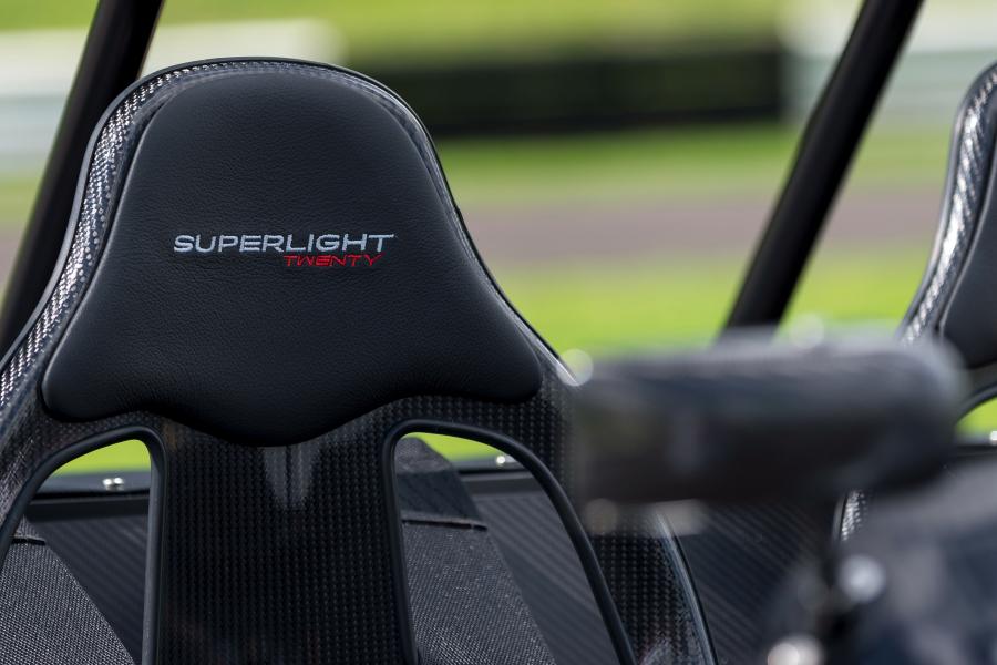  Caterham Seven Superlight Twenty 2015 года  (фото 8 из 15)